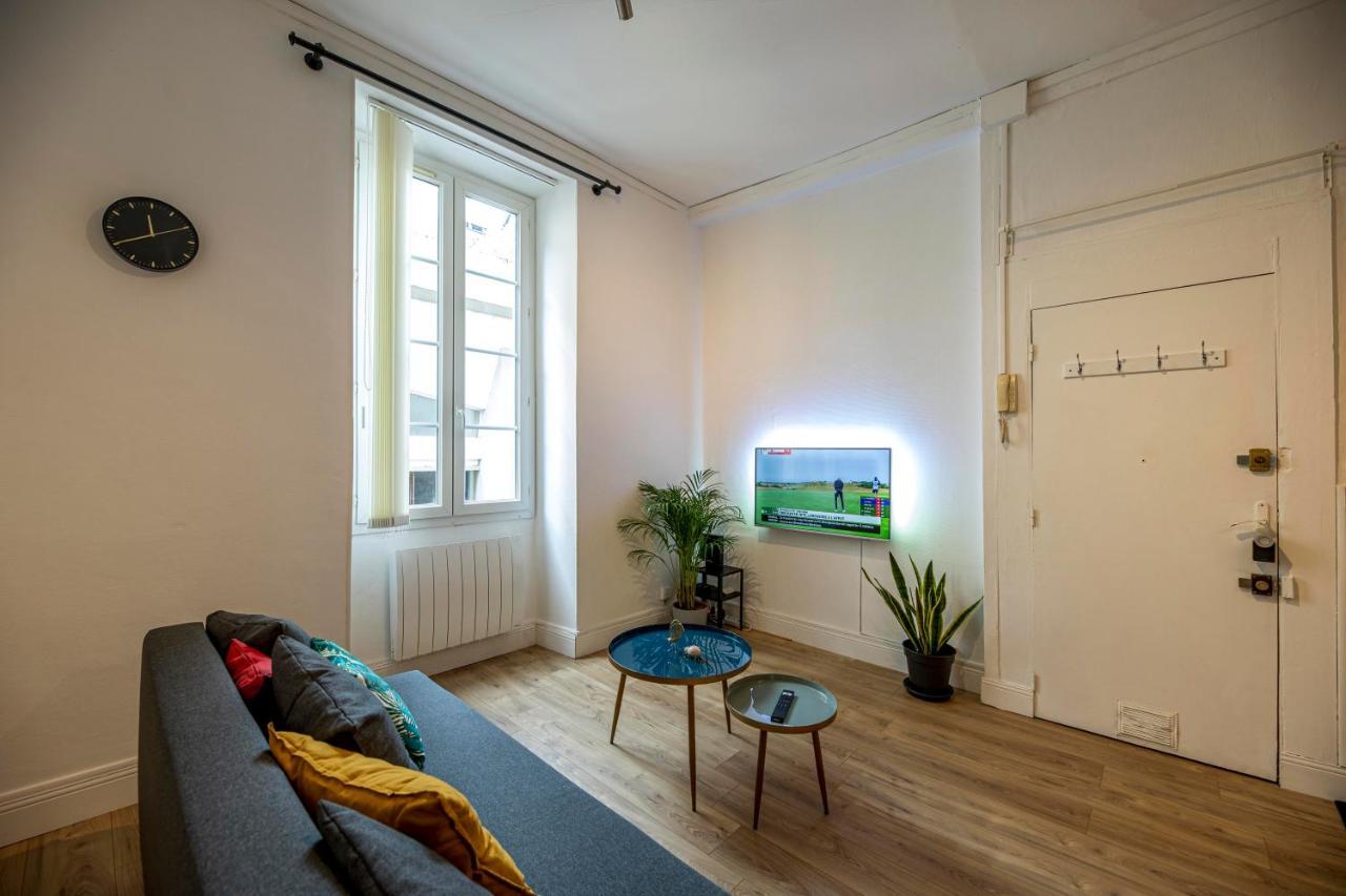 Coeur De Ville, Magnifique Appartement + Parking Pau Luaran gambar