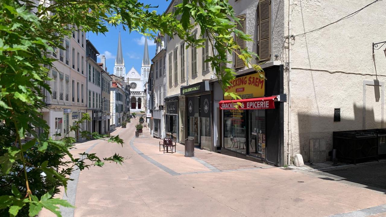 Coeur De Ville, Magnifique Appartement + Parking Pau Luaran gambar